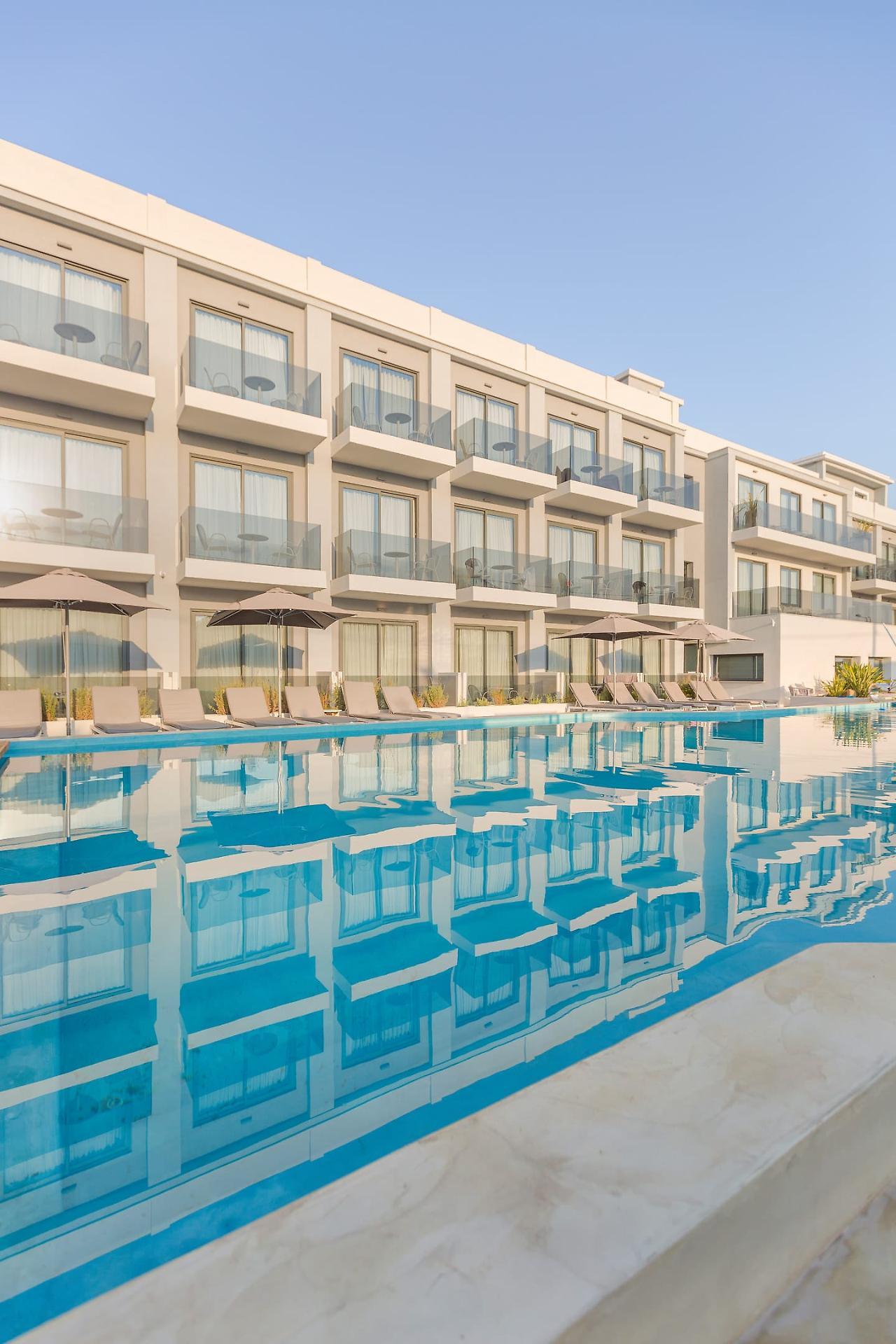 Samian Mare Hotel, Suites & Spa การ์โลวาซี ภายนอก รูปภาพ