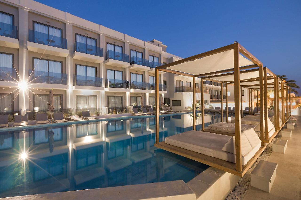 Samian Mare Hotel, Suites & Spa การ์โลวาซี ภายนอก รูปภาพ