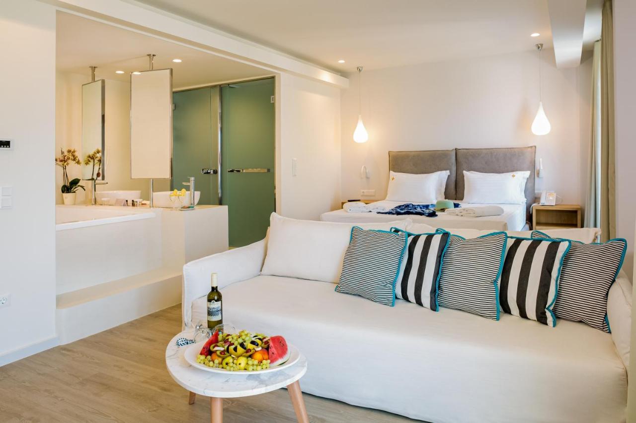 Samian Mare Hotel, Suites & Spa การ์โลวาซี ภายนอก รูปภาพ