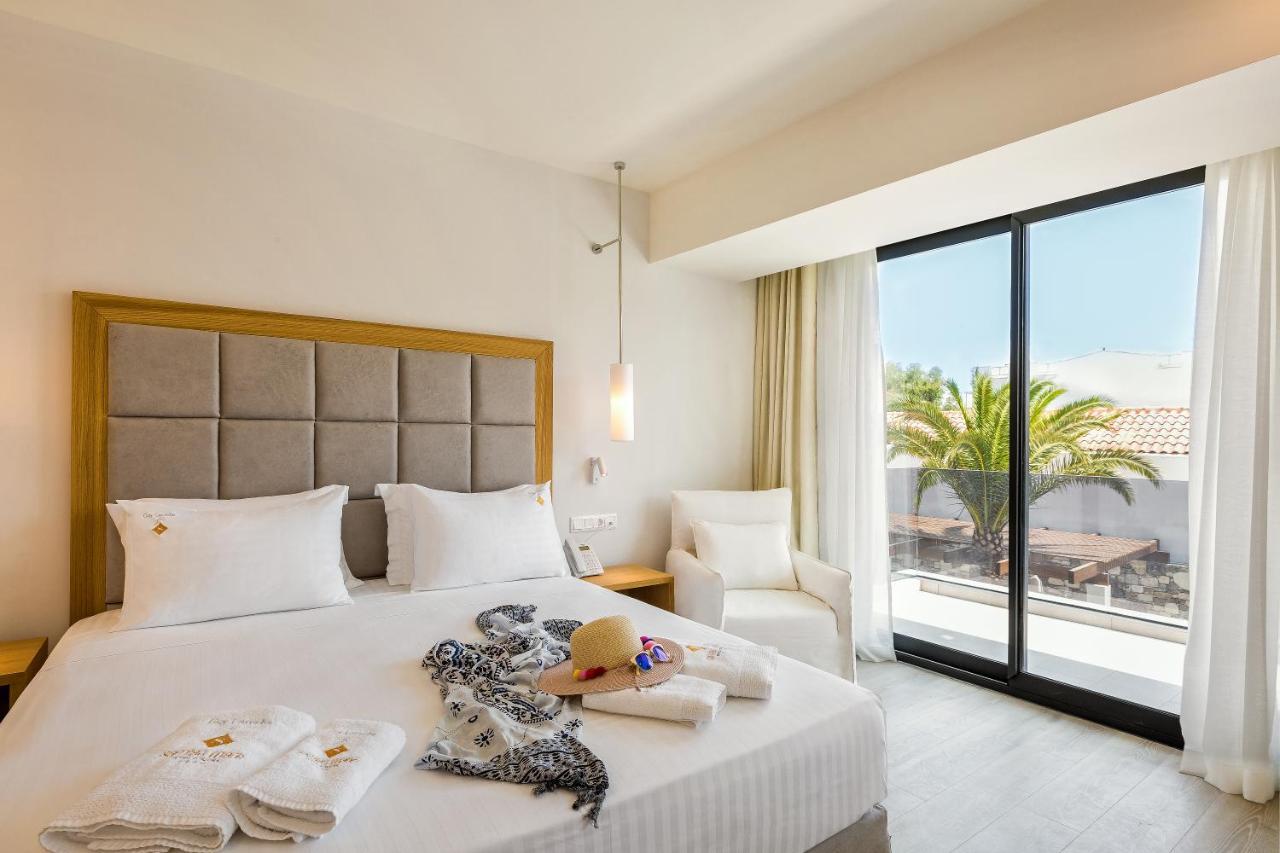 Samian Mare Hotel, Suites & Spa การ์โลวาซี ภายนอก รูปภาพ