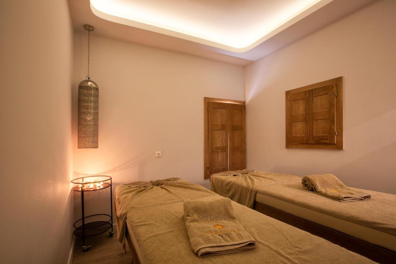 Samian Mare Hotel, Suites & Spa การ์โลวาซี ภายนอก รูปภาพ